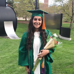 Meet your Posher, Kayla